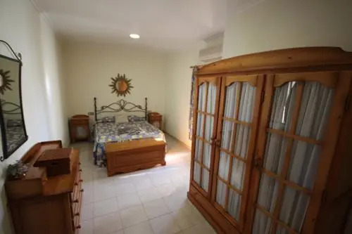 Chalet grandes dimensiones porche. jardin y bbq R Vientos
