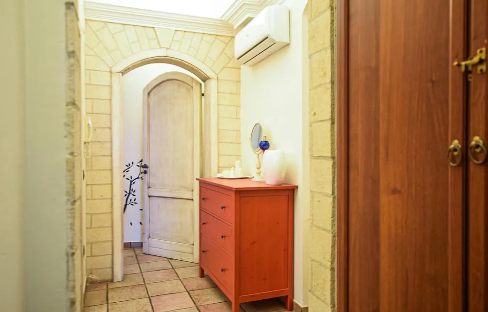 Stunning Home in San Giovanni Rotondo With 2 Bedrooms, Wifi and Outdoor Swimming Pool