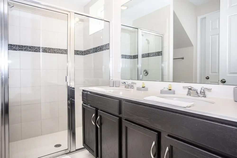 1557 Solara Resort 63253/63383