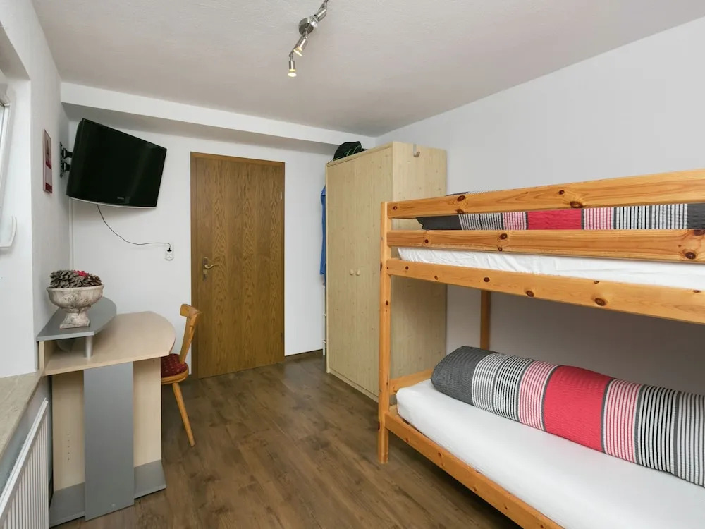 Cozy Apartment in Lermoos with Ski-Lift Nearby