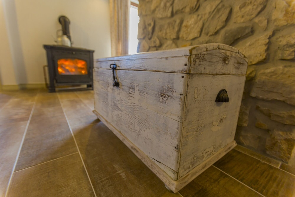 Rustic Villa Fragola with heated pool
