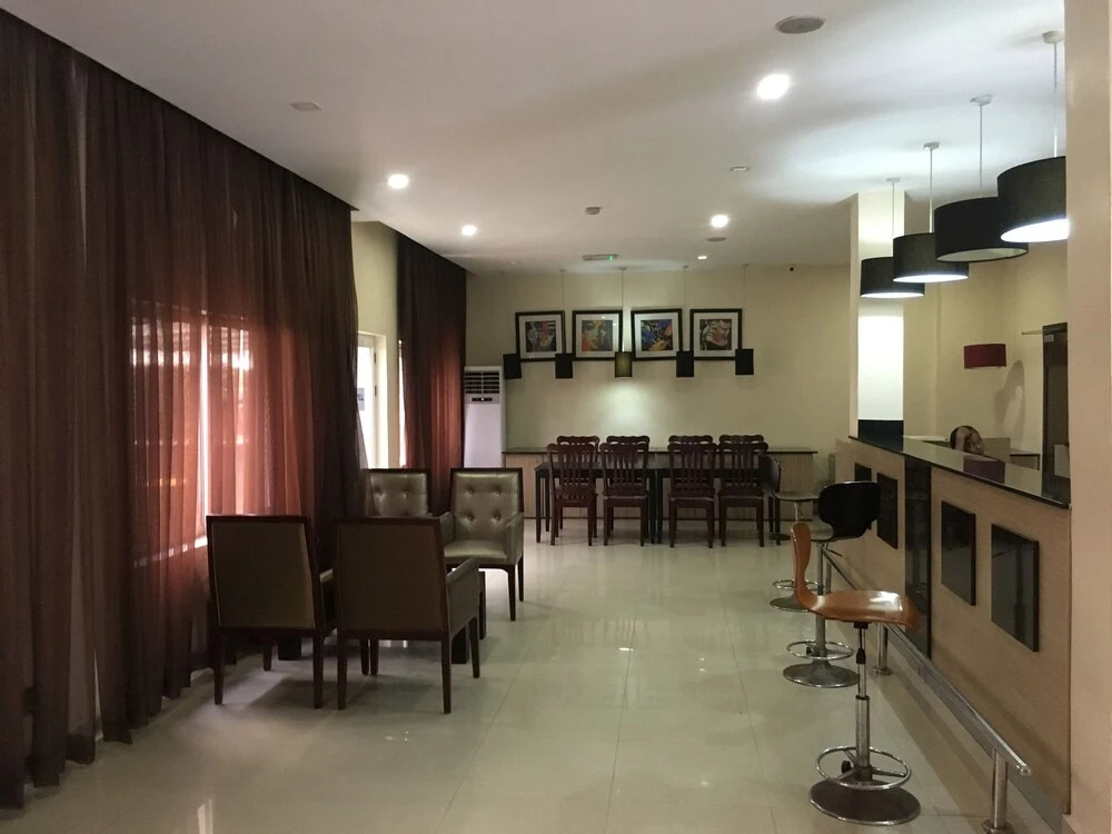 Parktonian Hotel Ikate