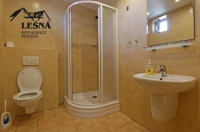 Restaurace a Penzion Lešná
