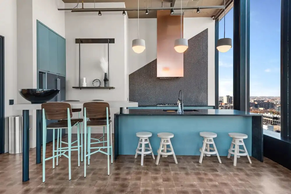 Fulton Market Penthouse 4BR Family Fun Views