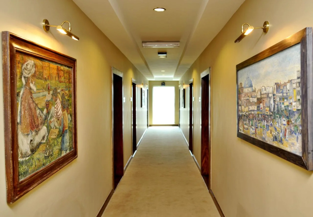 The Residency Hotel