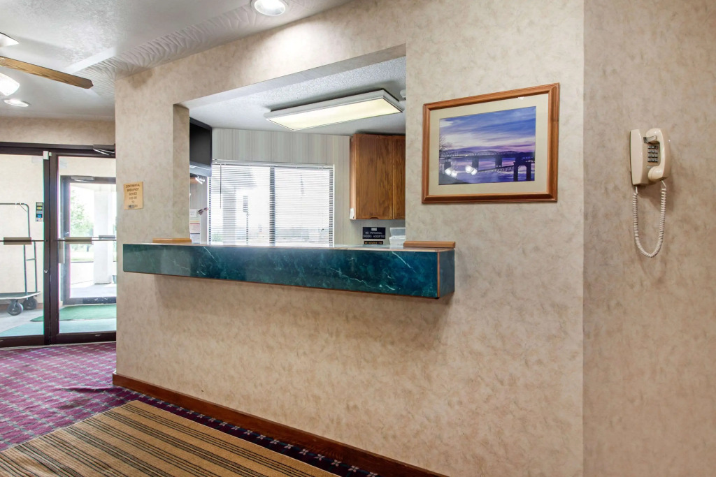 Econo Lodge Oacoma - Chamberlain West