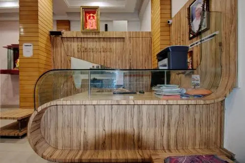 Hotel Radhika Deluxe