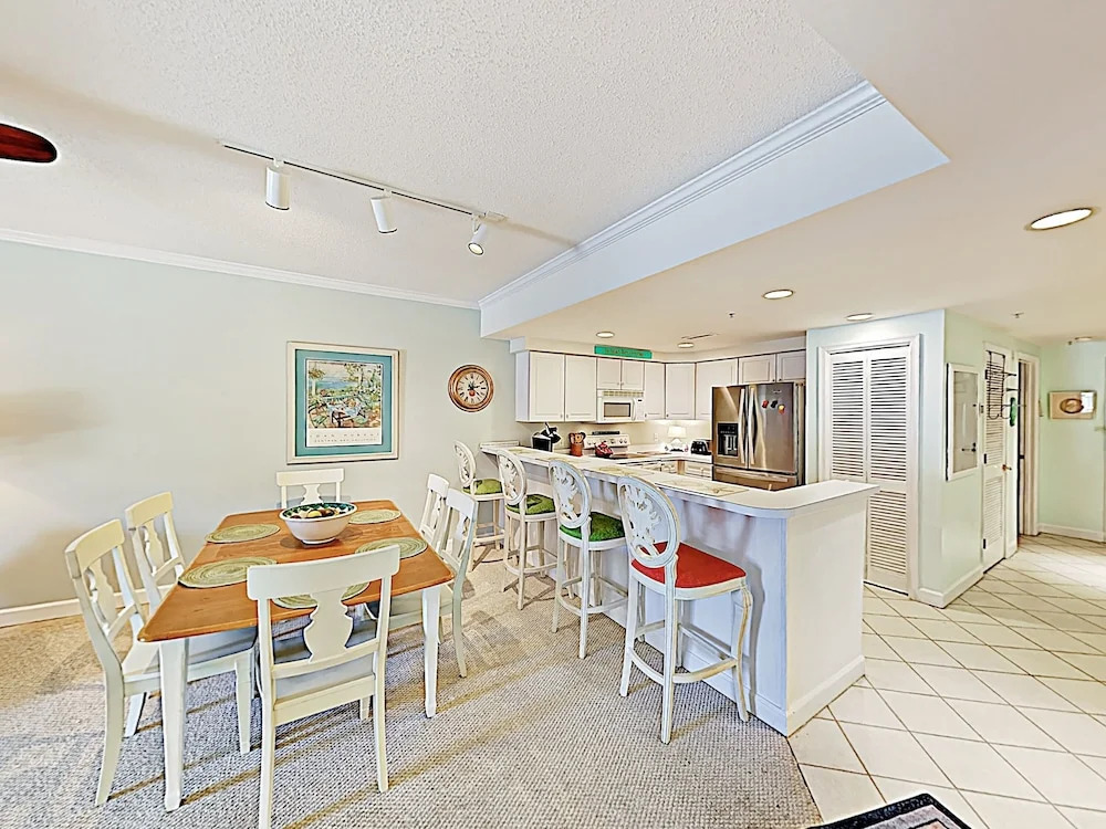 New Listing! Ocean-view W/ Pool - Near Beach 3 Bedroom Condo