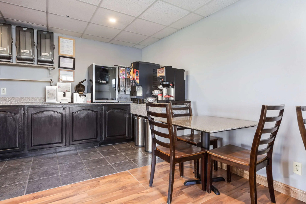 Rodeway Inn Lincoln West - University Area