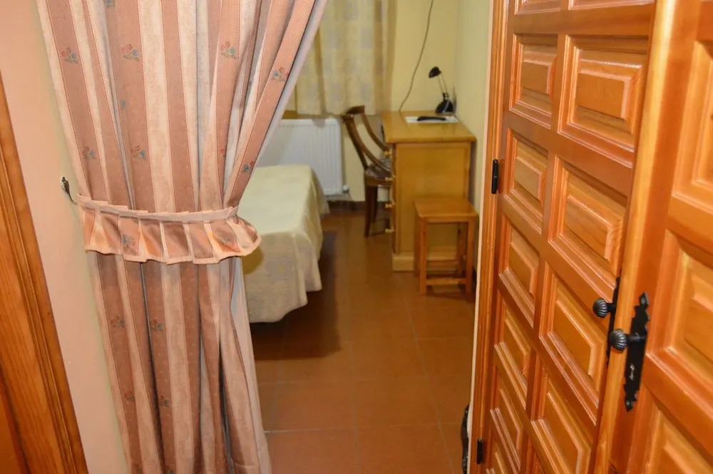 Hostal Restaurante La Muralla