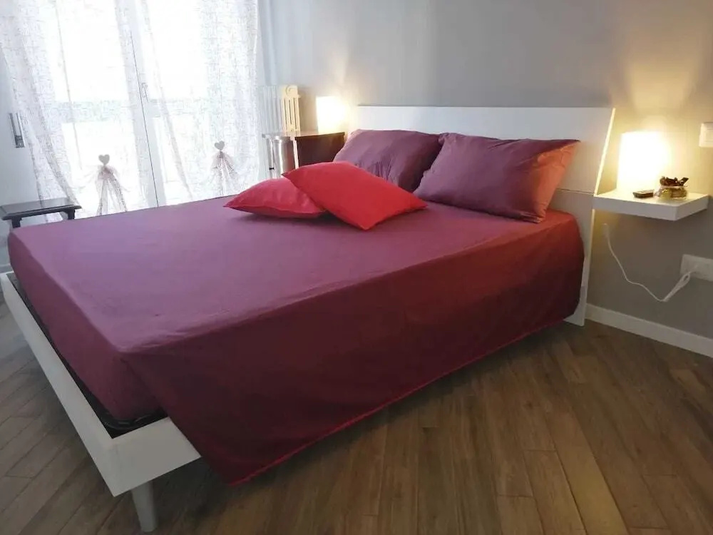 Be Your Home - Guest House Colors