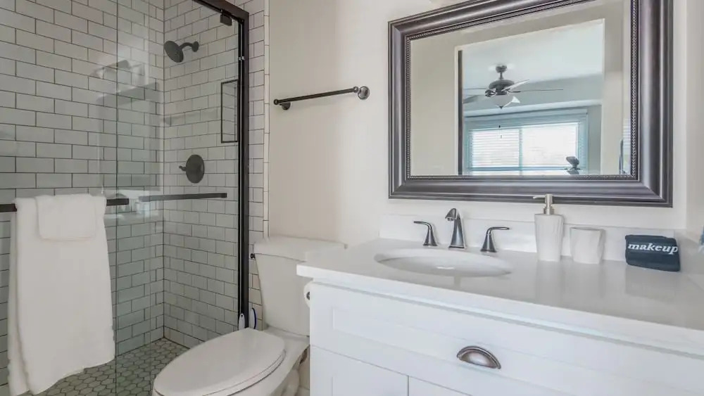 Spacious 4BR Townhouse by WanderJaunt