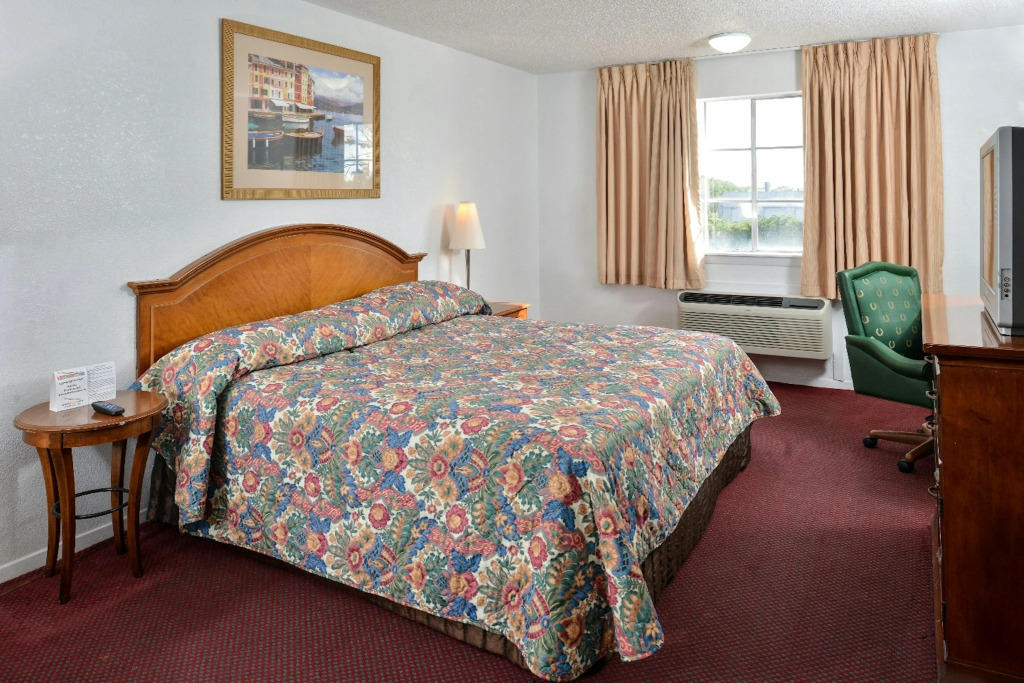 Red Carpet Inn Hornwood Drive
