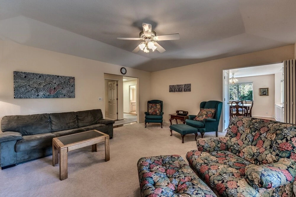 Casa Del Lago - Only 200 Yards from the Beach by Yosemite Region Resorts