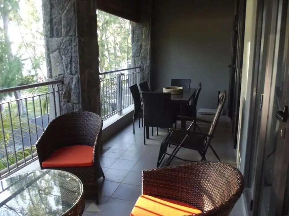 West Terraces Residence No 5 with SEAFRONT - LICENSED BY TOURISM AUTHORITY 13516