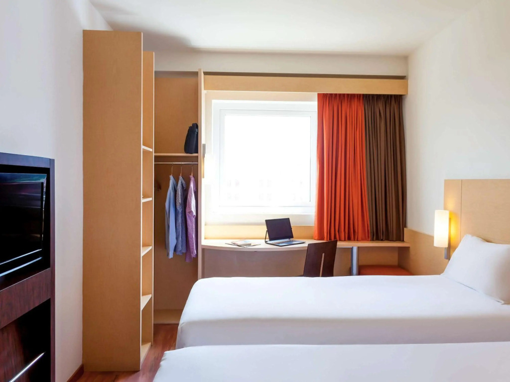 Ibis Hermosillo