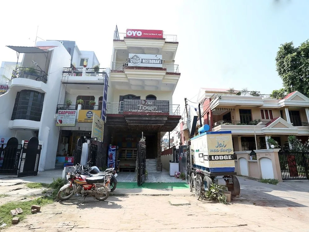 Oyo 18362 Hotel Jai Maa Durga