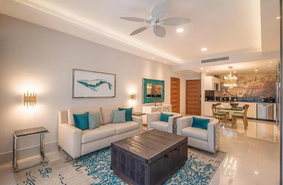 Luxe 2 BR Condo on the Beach