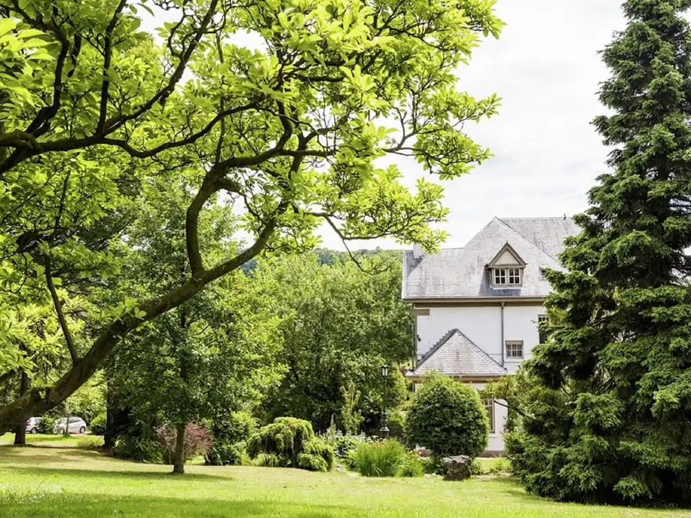Gorgeous Villa on an Estate With Beautiful Garden, Swimming Pool and Pool House With Sauna