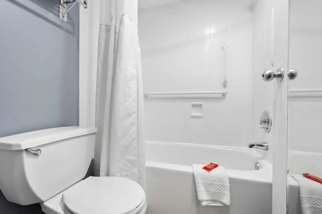 Brandywine Valley Inn SureStay Plus by Best Western