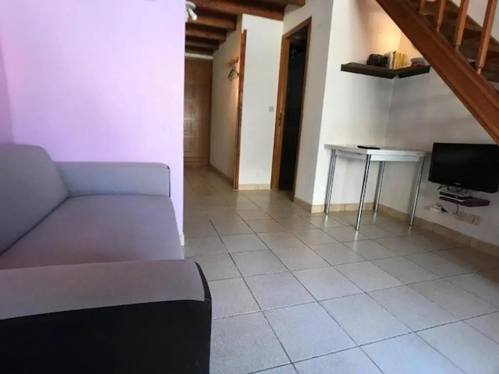 Charmante Villa T3 avec Terrasse, Parking et Proximité Plage - Idéale Familles, 5 Couchages - FR-1-81-472