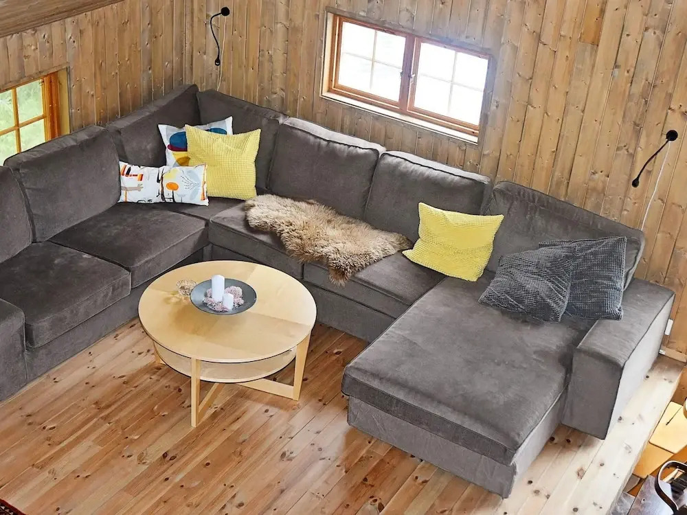 8 Person Holiday Home in Lesund