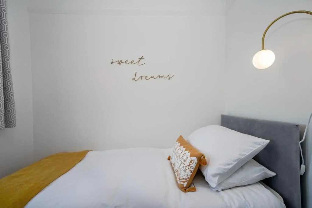 Premier Inn Colchester - Cowdray Avenue