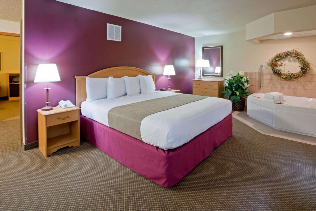 AmericInn by Wyndham Jackson