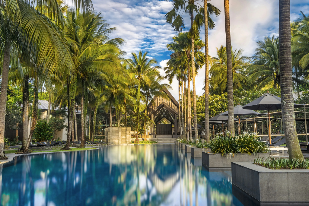 Twinpalms Surin Beach Phuket