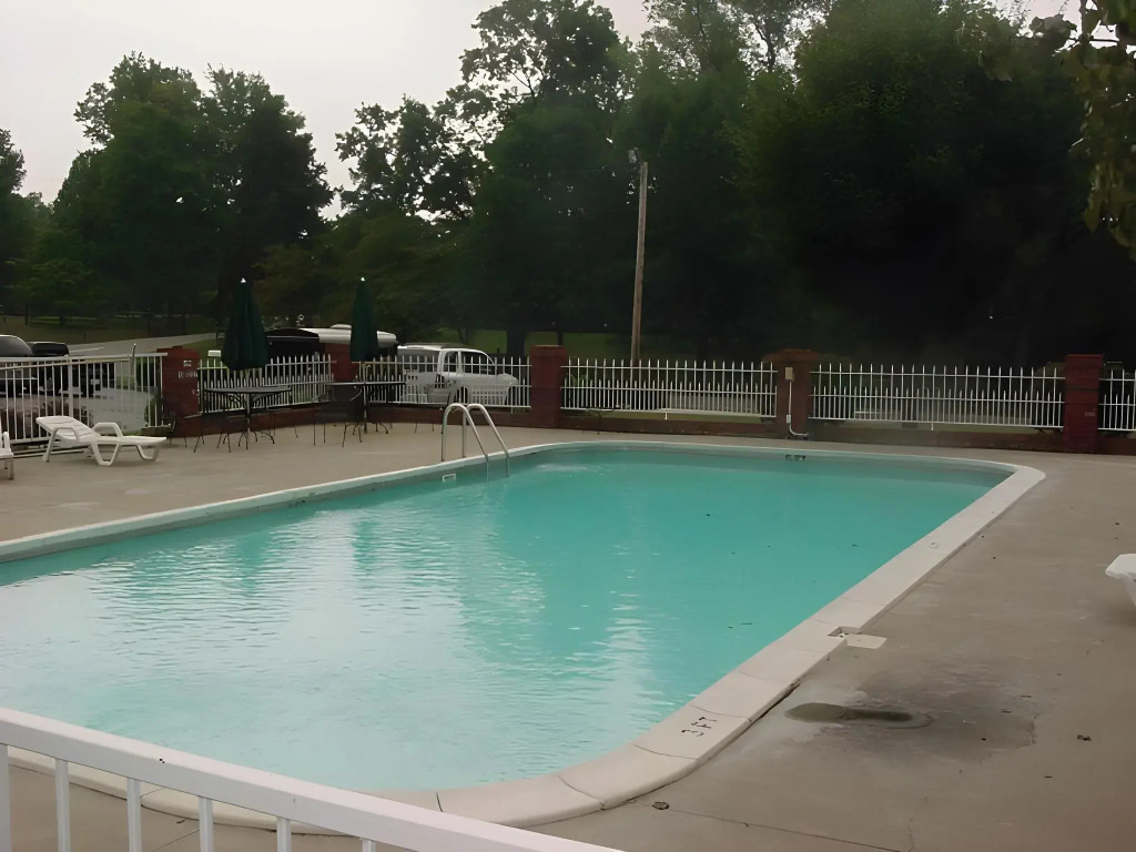Old Bardstown Inn