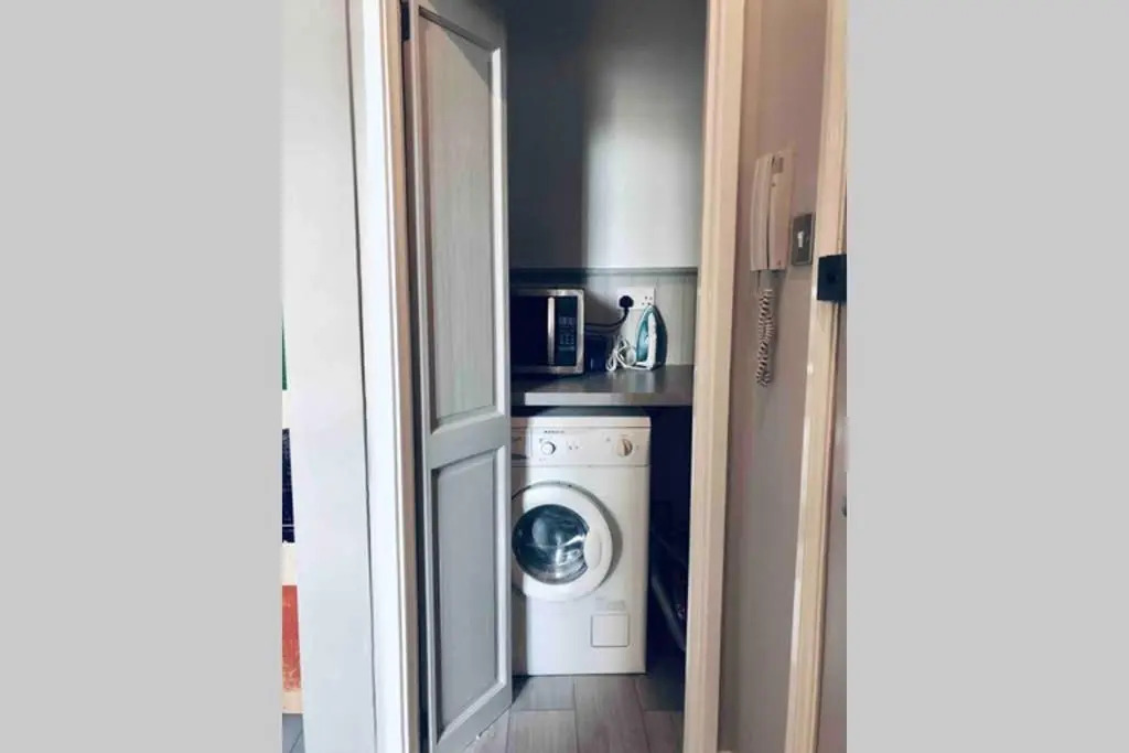 Seaside Escape - gorgeous 2 bed apartment in St-Leonards-on-Sea