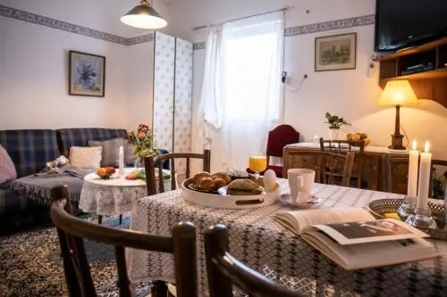 Skotteksgarden Lakefront Cottages and Camping near Ulricehamn