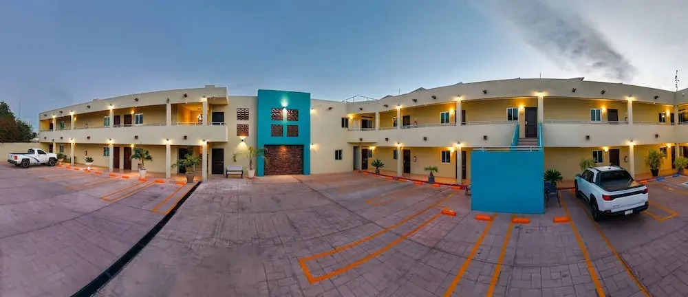 Cuatro Misiones Hotel
