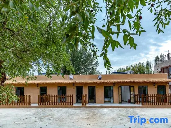 Wushe・PlaDunhuang Wushe Homestay(Dunhuang Mingsha Mountain and Crescent Moon Spring)