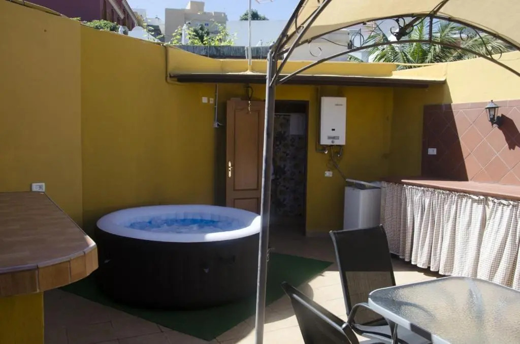 Canarian House with views and pool