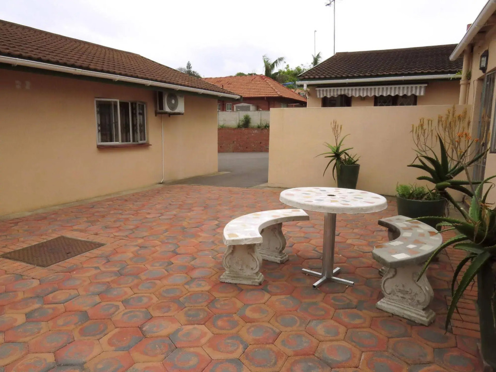 JoThams Bed & Breakfast or Self-catering