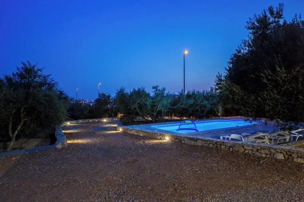 Luxury villa complex Pendolino with heated pool and jacuzzi