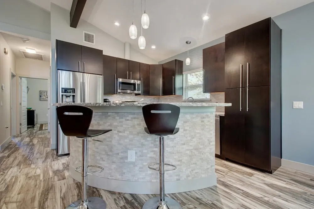 3BR Tree Shaded Home in Austin by RedAwning
