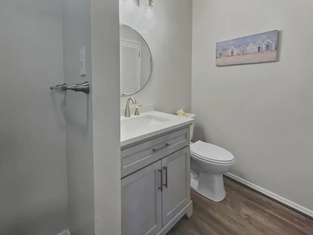 Happy Oasis 2 Bedroom Condo by RedAwning
