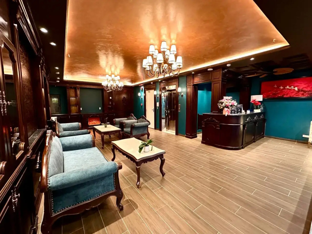 Tulip Hotel 2