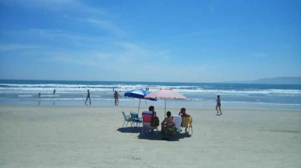 Apartamento Confortável Pé na Areia