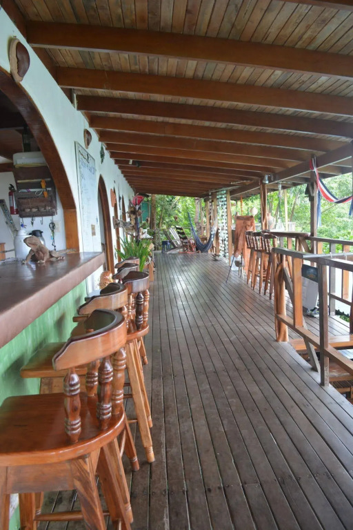 The Lookout Inn Lodge