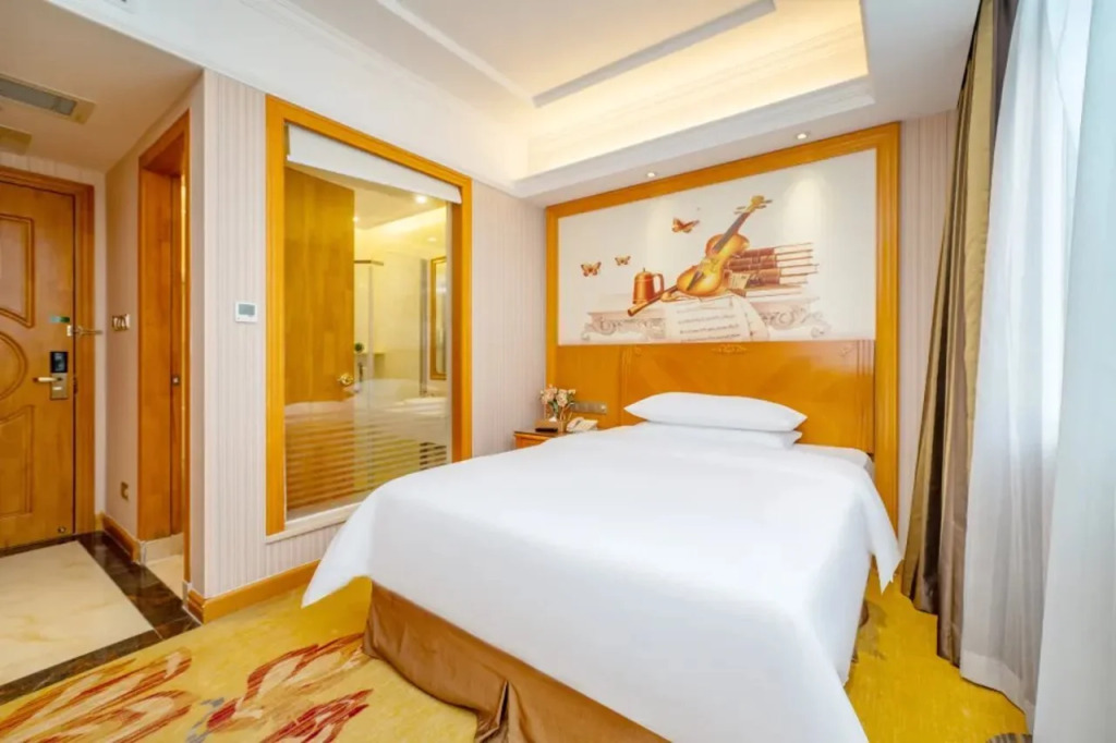 Vienna Hotel Shenzhen Longsheng Subway Station Branch