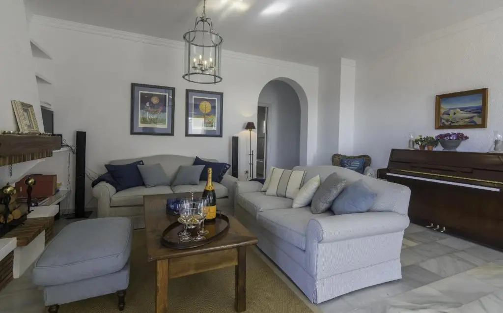 20787 - Spacious Villa