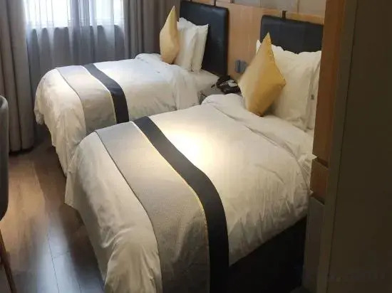 Rujia Huaxuan Select Hotel (Zaozhuang Licheng Guangming West Road Shop)