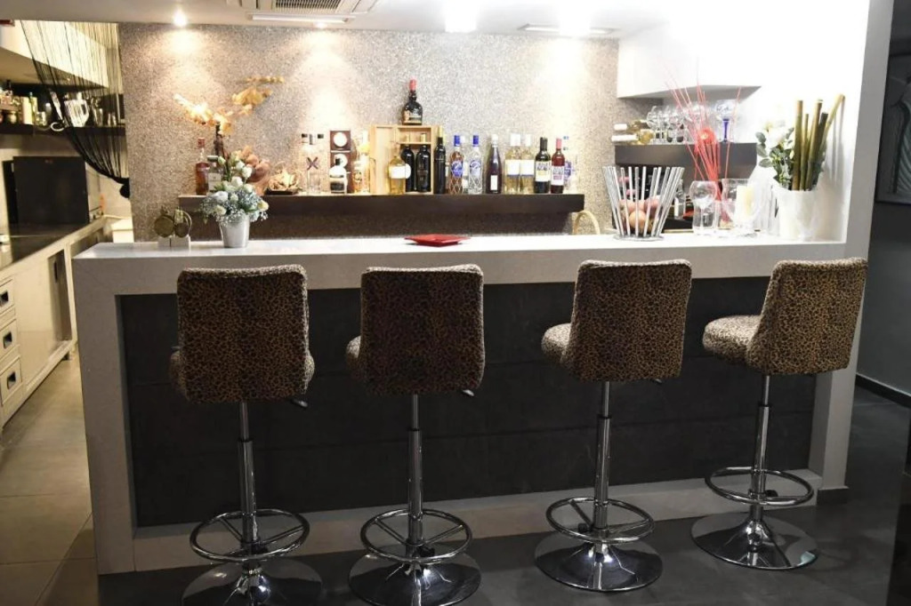 Aion Luxury Hotel