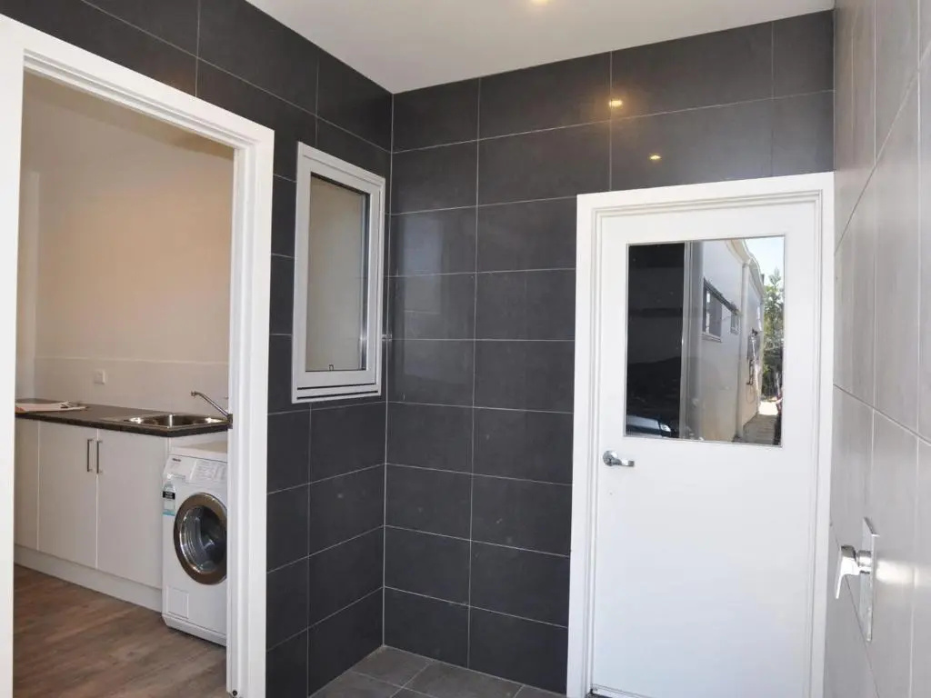 Sunnyside - Surf Side, Linen and Wifi included