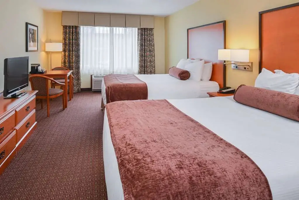 Best Western Cascade Inn & Suites
