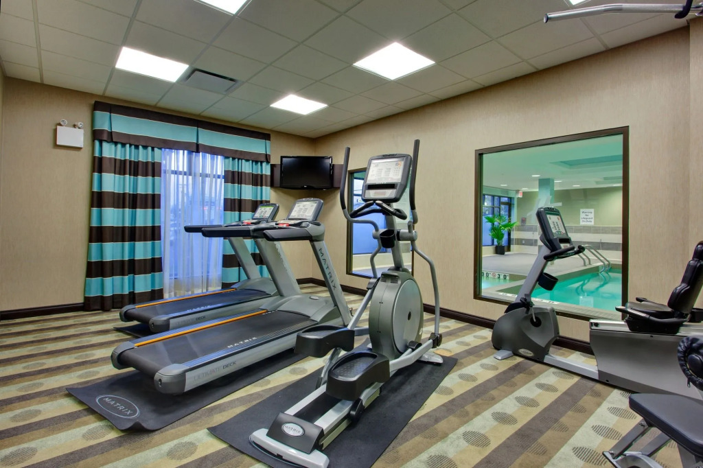 Holiday Inn Express & Suites Ottawa West - Nepean by IHG