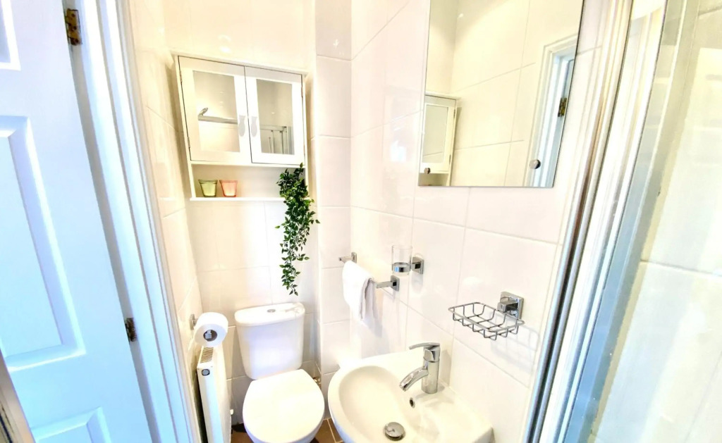 Scarborough Stays - Captain Bay Apartments